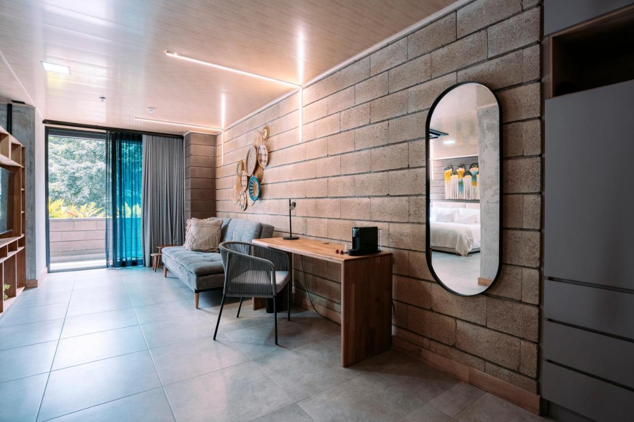 Hotel Living By Armoniko Medellín Exteriör bild